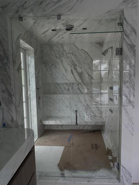 Floor-to-ceiling steam shower enclosure